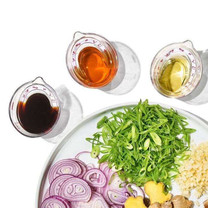 Mini Angled Measuring Cup N5
