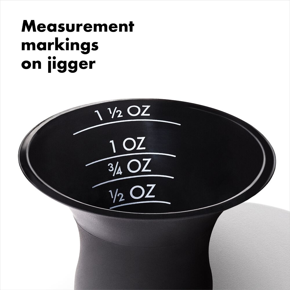 OXO Good Grips Plastic Cocktail Shaker- 20 oz/590 mL capacity P5