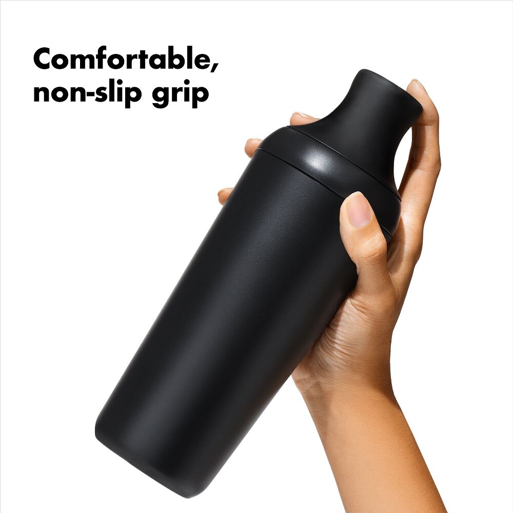 OXO Good Grips Plastic Cocktail Shaker- 20 oz/590 mL capacity P5