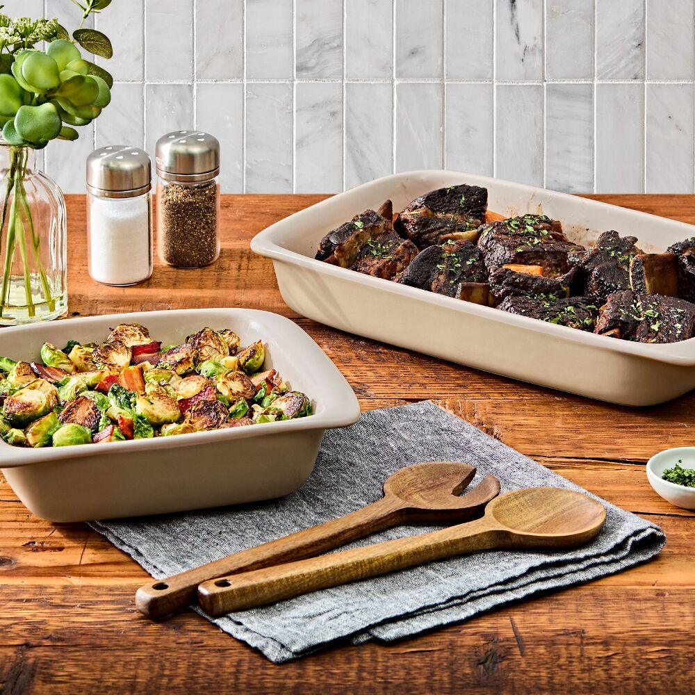 3 Qt Rectangular Stoneware Baking Dish B8