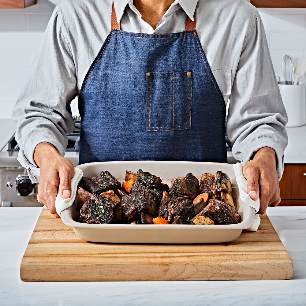 3 Qt Rectangular Stoneware Baking Dish B8